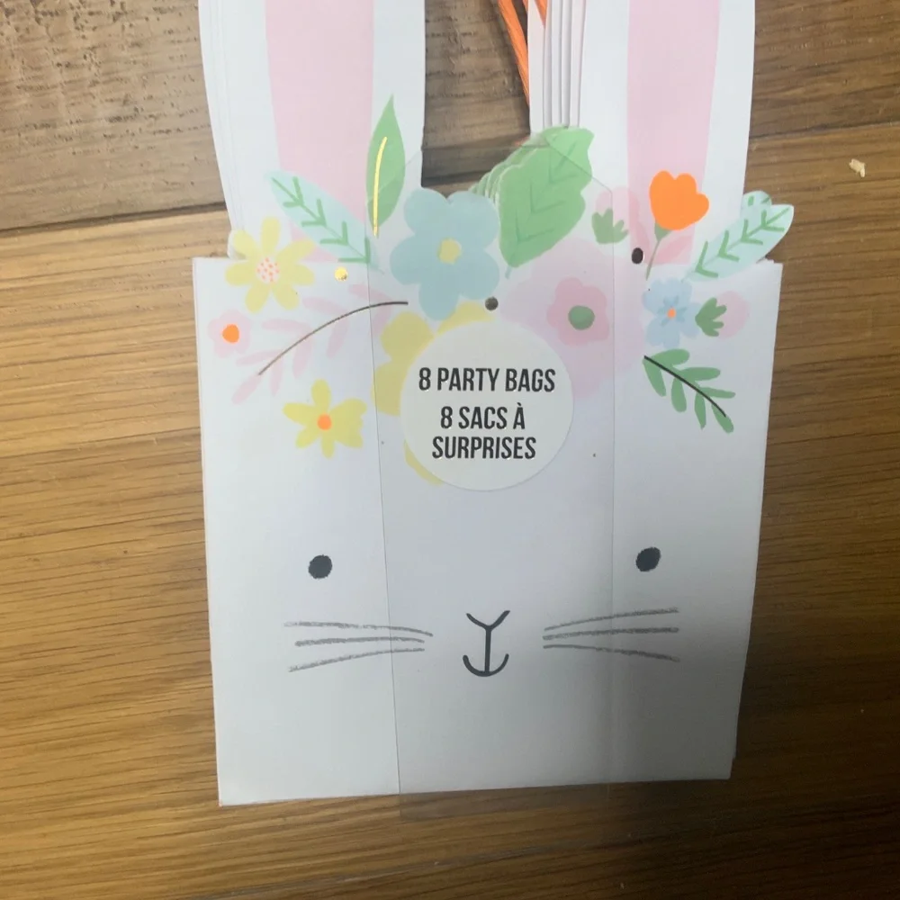Meri Meri 8 Bunny Party Bags with Flowers